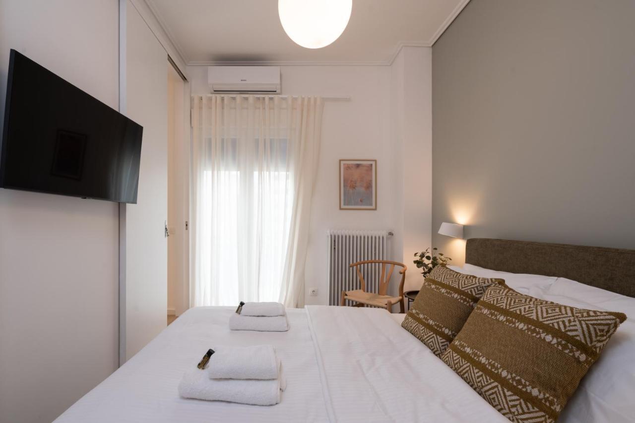Unique 2 Bedrooms Apartment, Steps To Plaka And City Center Atenas Exterior foto